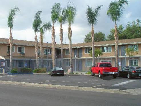Hyland Motel Van Nuys Los Angeles Exterior photo